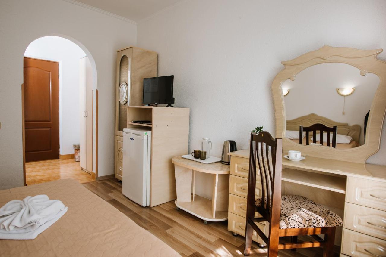 Arkada Sanatorium Hotel Трускавец Екстериор снимка