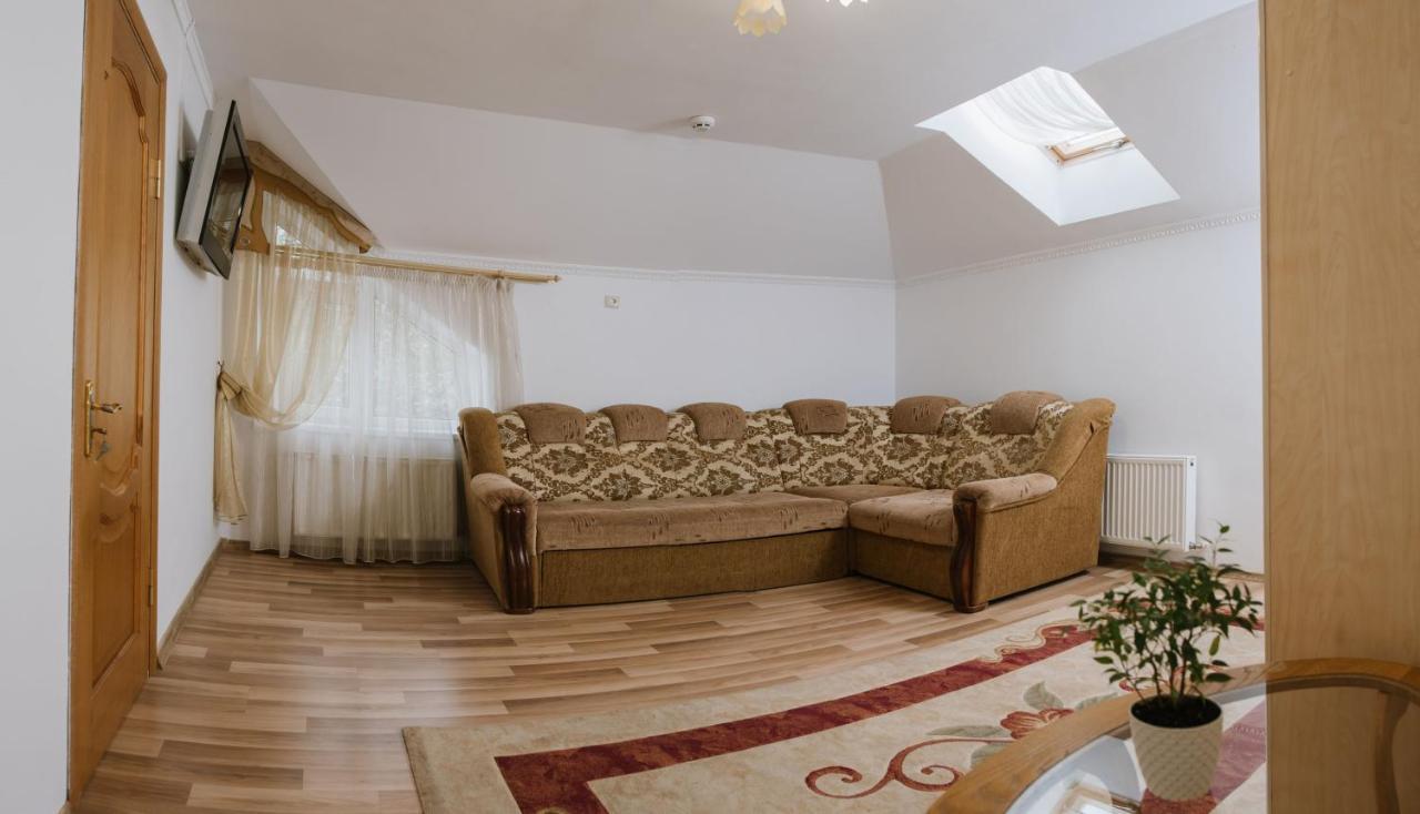 Arkada Sanatorium Hotel Трускавец Екстериор снимка
