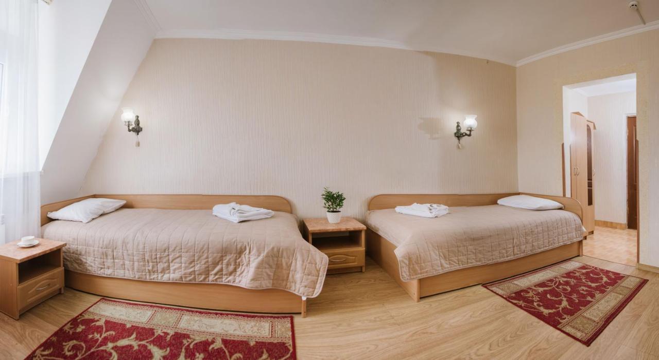 Arkada Sanatorium Hotel Трускавец Екстериор снимка