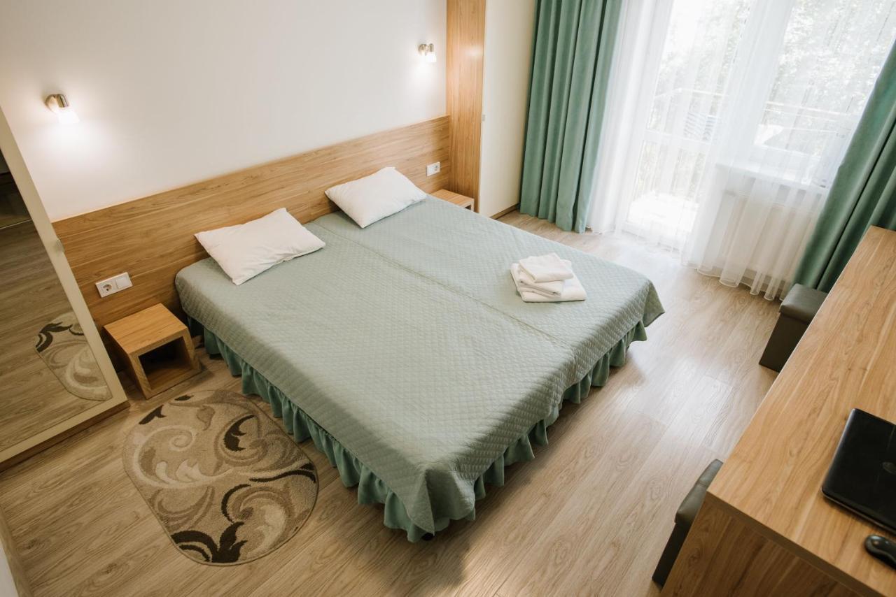 Arkada Sanatorium Hotel Трускавец Екстериор снимка